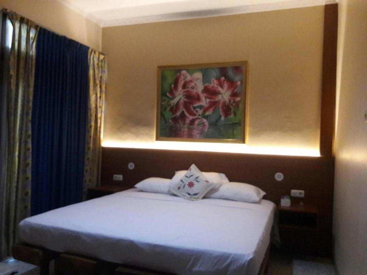 Hotel Mango House Semarang Redpartner Exteriér fotografie