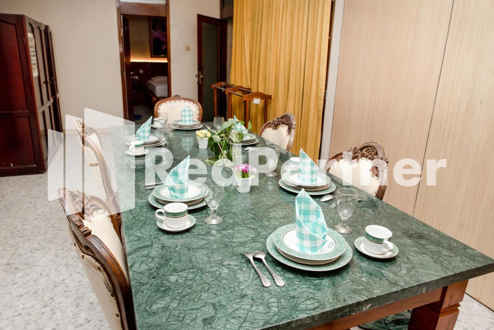 Hotel Mango House Semarang Redpartner Exteriér fotografie